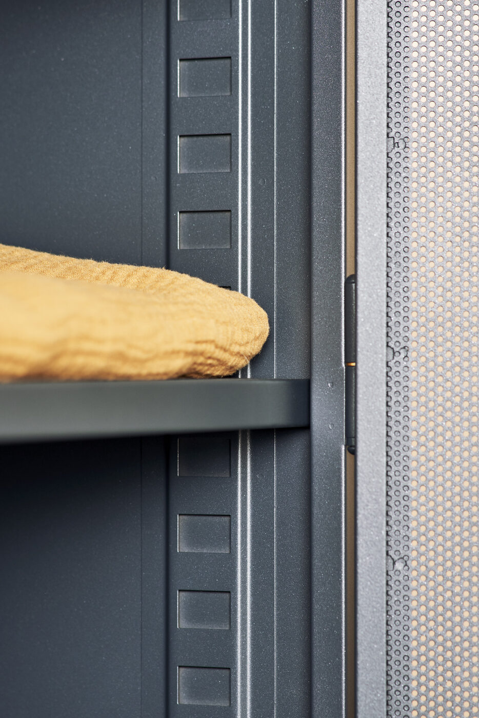 B2 Haut Perforé - Image 2