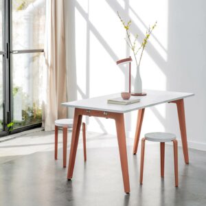Bureau NEW MODERN – plastique recyclé